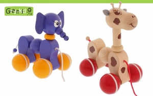 Greenkid quality and safe wooden pull-along toys. Colourful wooden animals on wheels: Giraffe and elephant for boys and girls by Abafactory the Czech manufactuer.